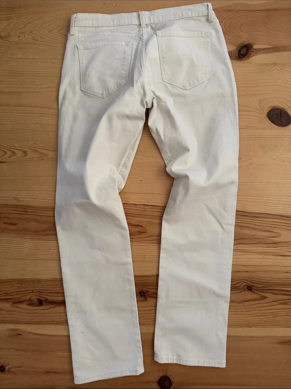 Banana Republic Women’s White Slim Straight Jeans